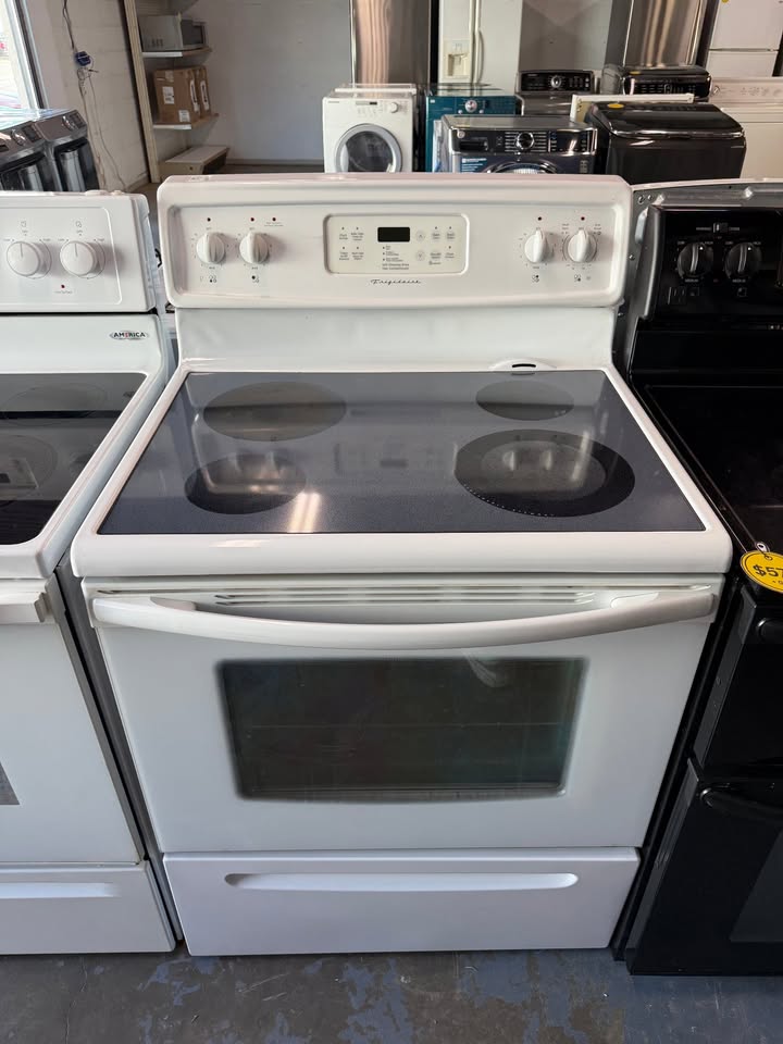 Frigidaire Range stove flat top