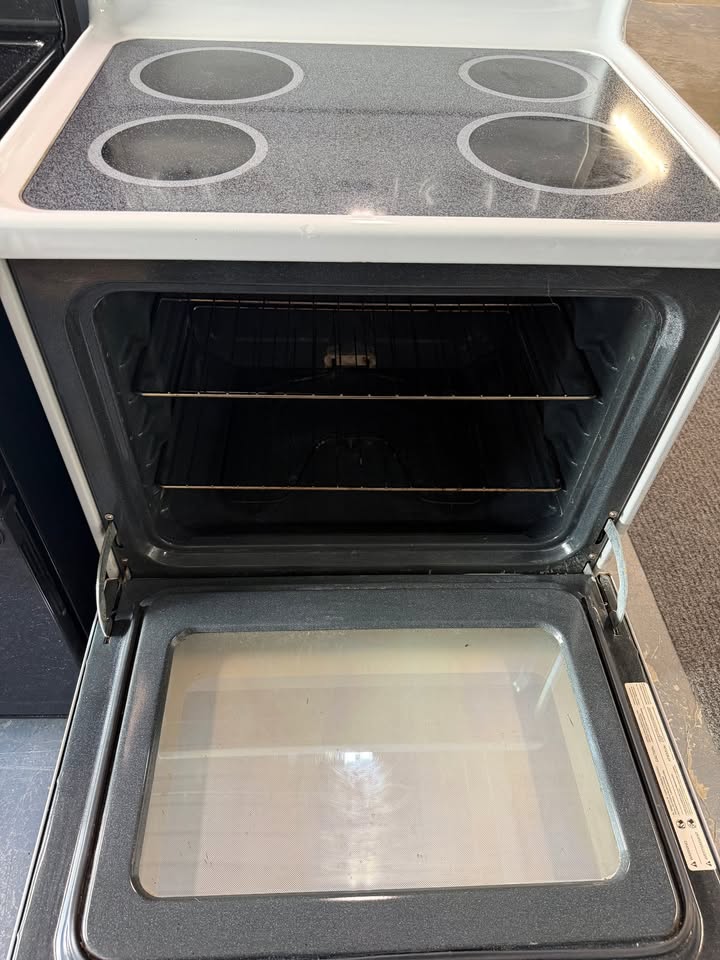 Moffat range oven with flat top