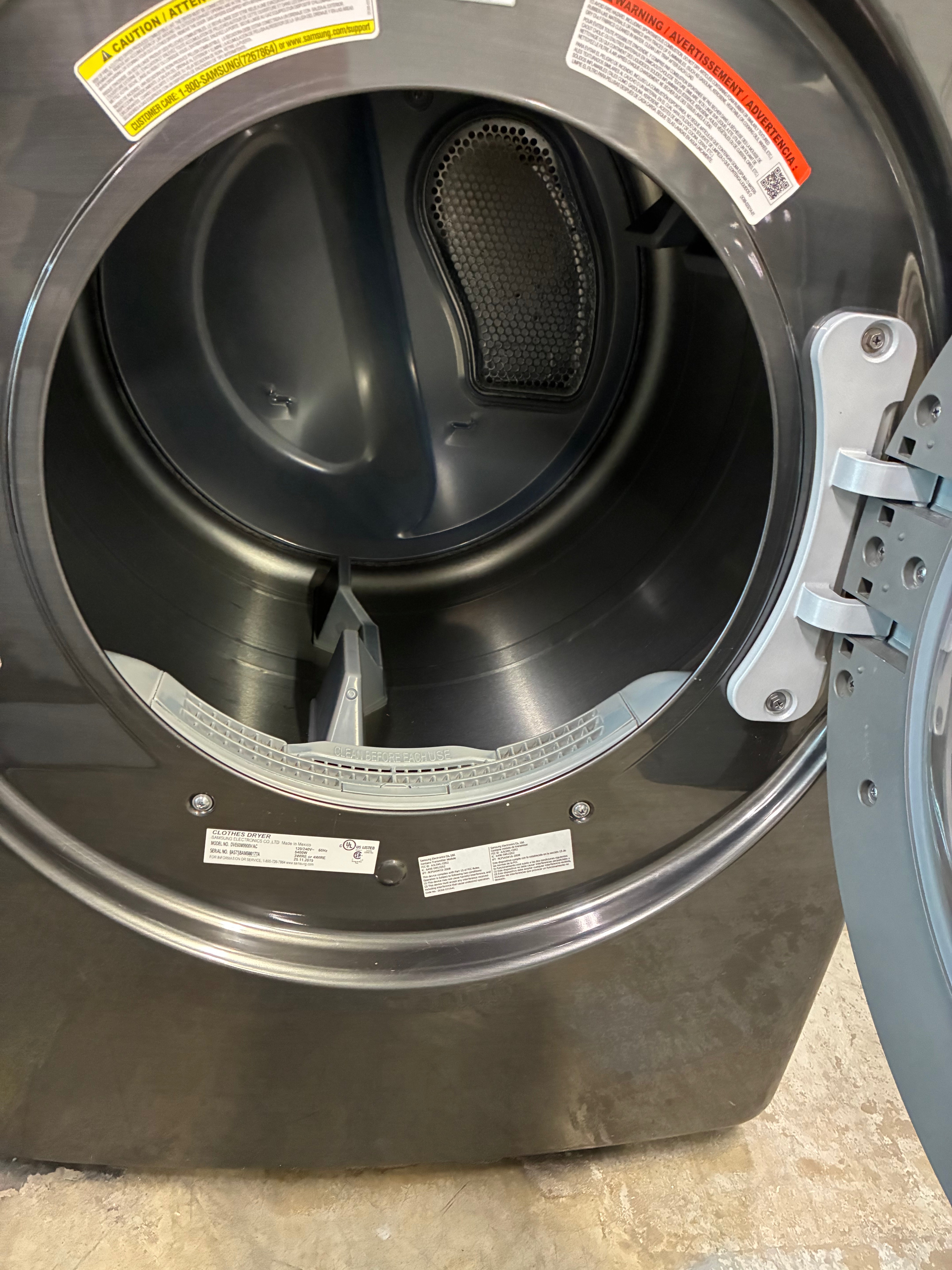 Samsung Front Load Dryer With Steam Large Capacity with Upper Delicate Dryer