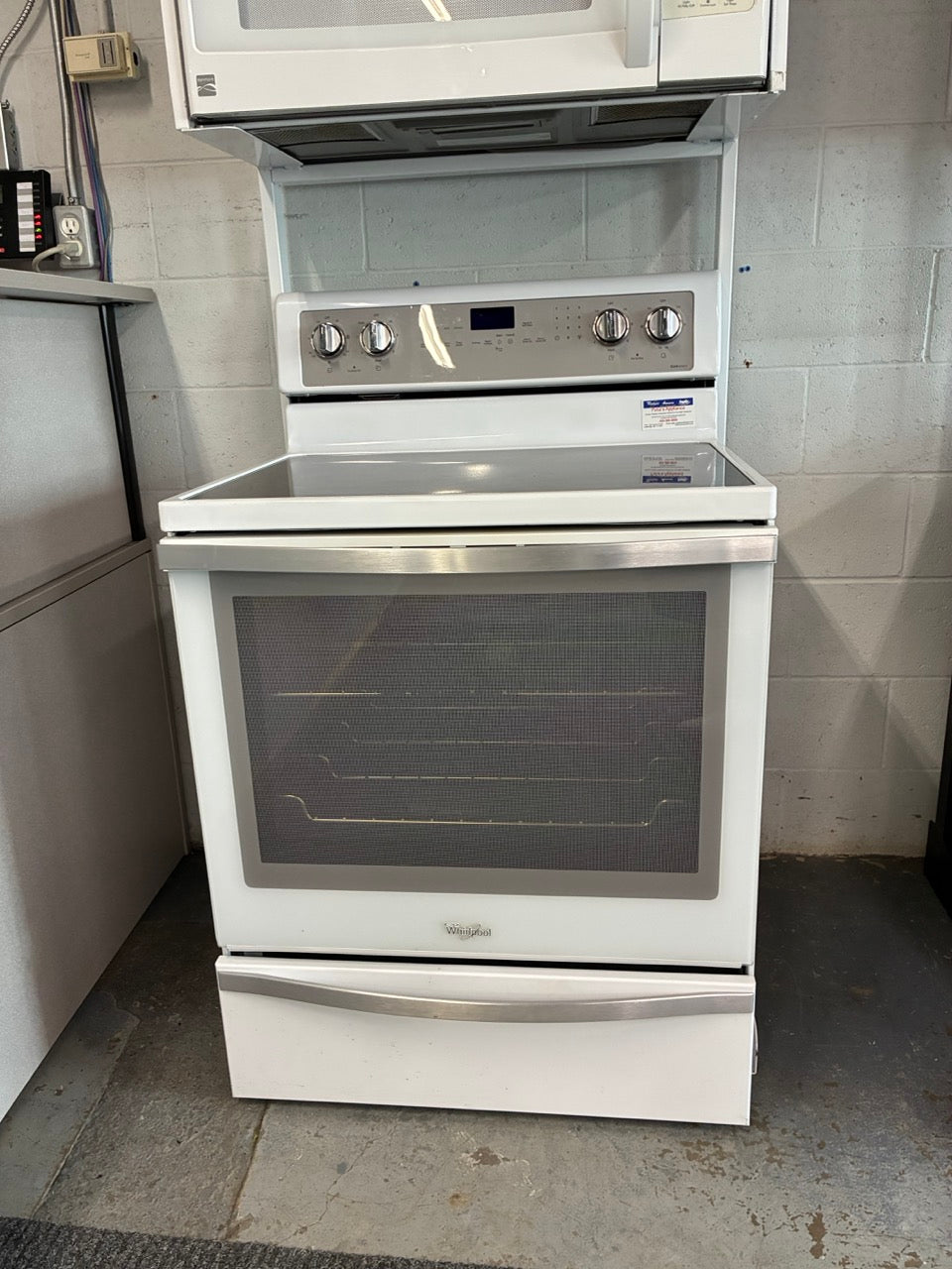 Whirlpool Range with True Convection and Large Window