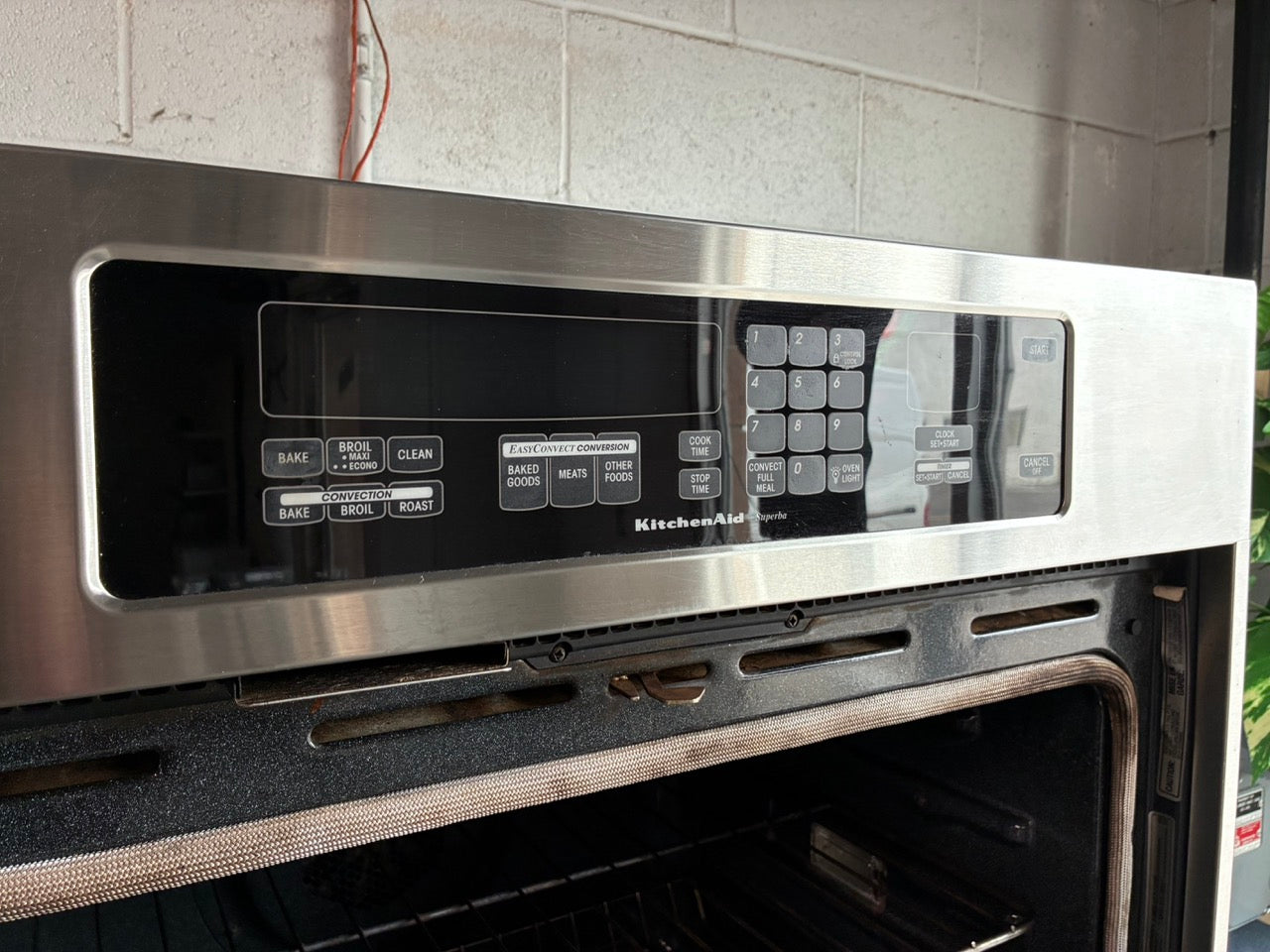 KitchenAid Superb Wall-Oven Convection Single Door