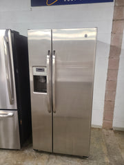 GE Refrigerator Side-by-Side with Water Dispenser