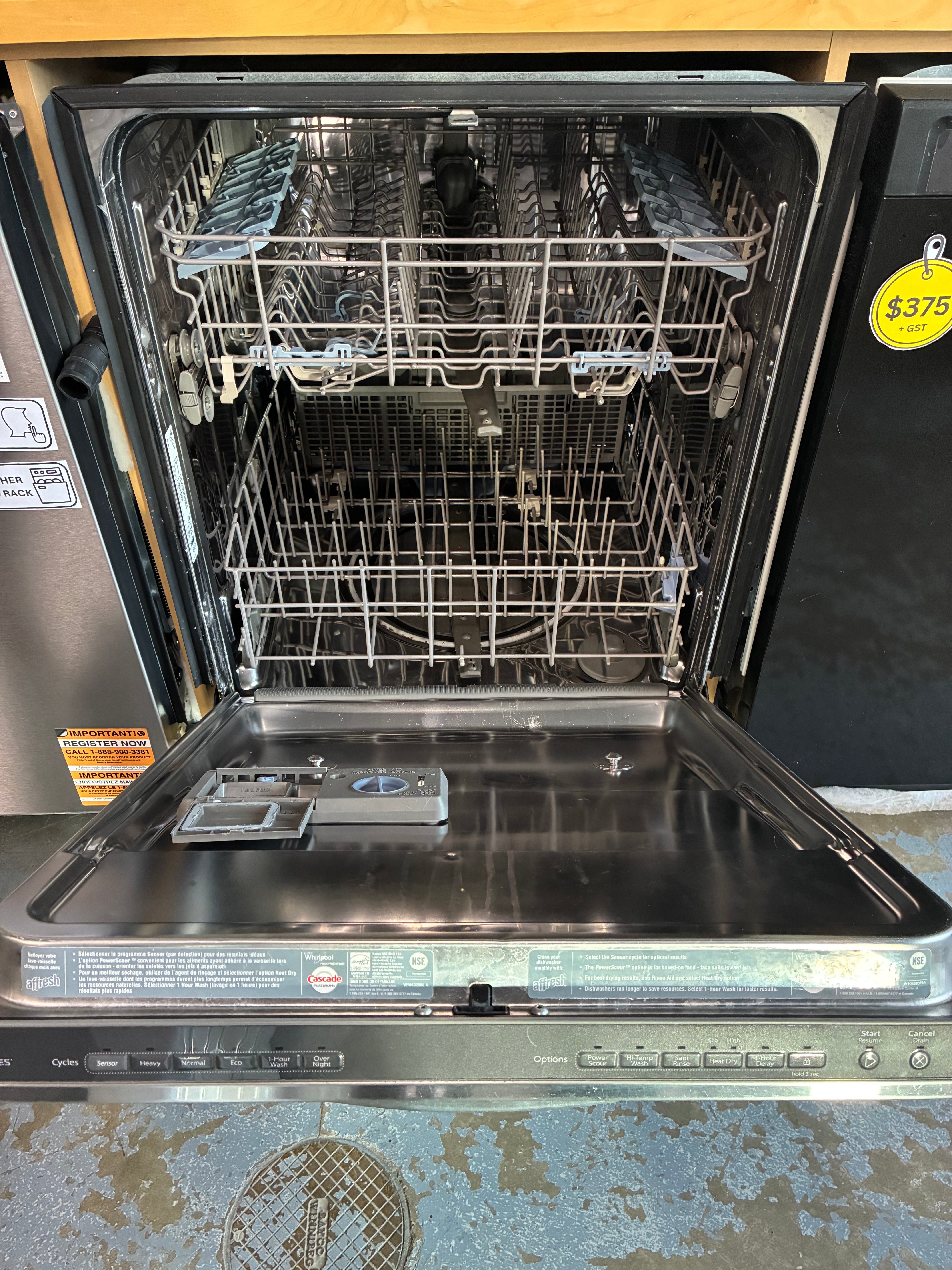 Whirlpool Dishwasher with Stainless steel tub